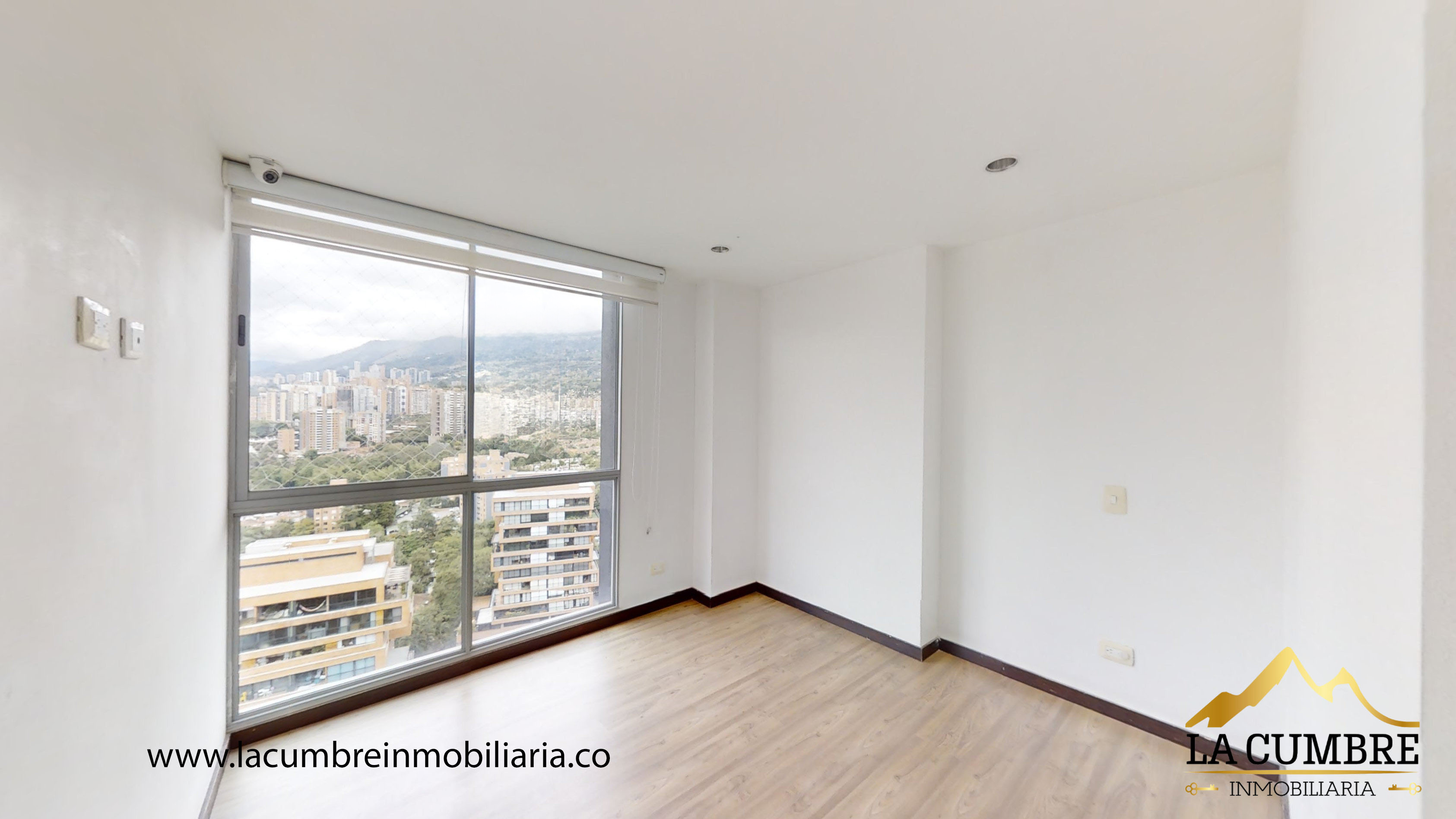Apartamento de 3 alcobas en arriendo en Loma De Las Brujas, Envigado, 150 m² · foto 10 de 13
