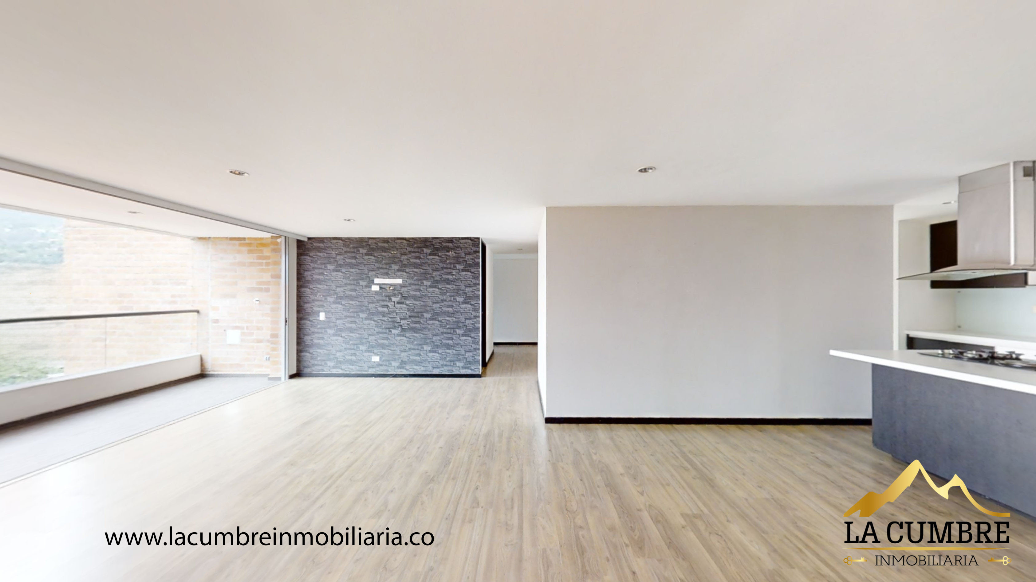Apartamento de 3 alcobas en arriendo en Loma De Las Brujas, Envigado, 150 m² · foto 2 de 13