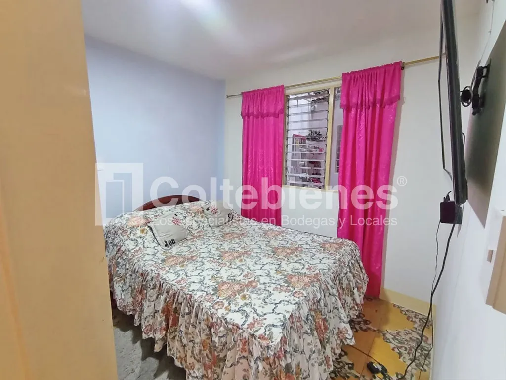 Casa de 10 alcobas en venta en Conjunto Residencial Santa Maria Del Campo, Itagüí, 339 m² · foto 16 de 24