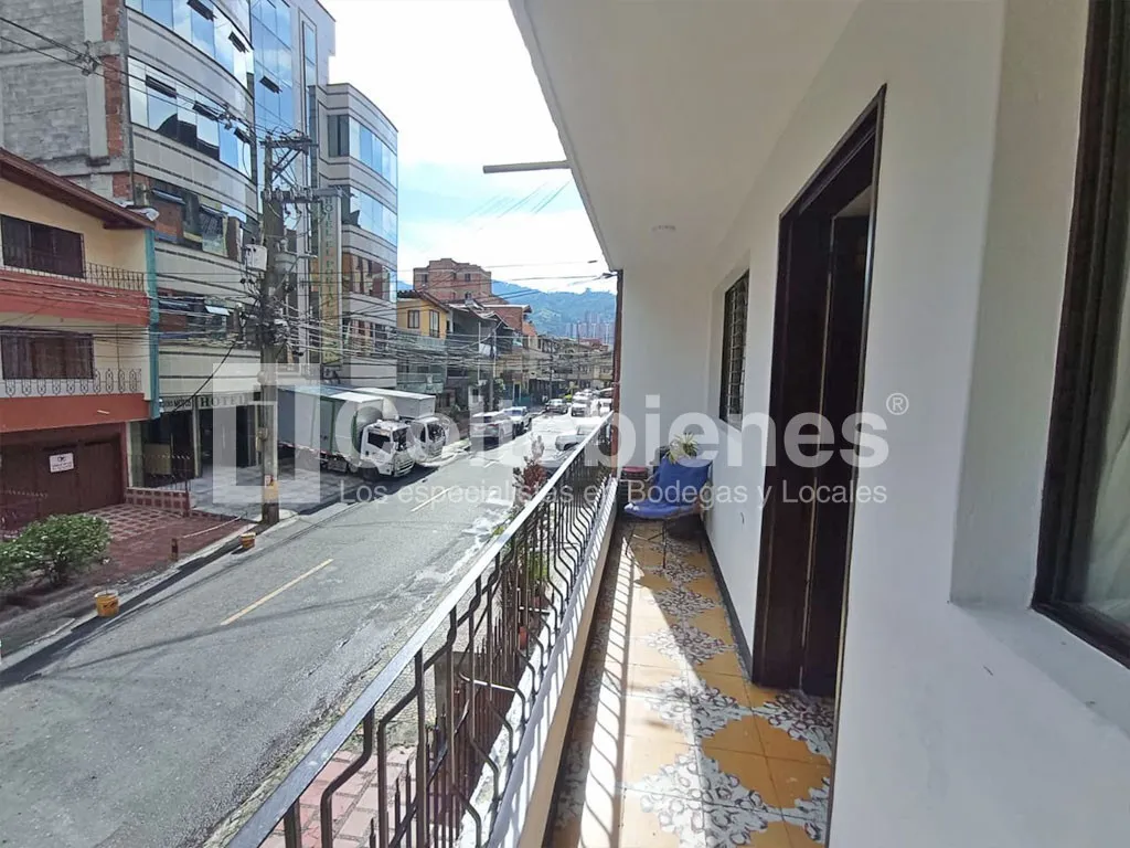 Casa de 10 alcobas en venta en Conjunto Residencial Santa Maria Del Campo, Itagüí, 339 m² · foto 21 de 24