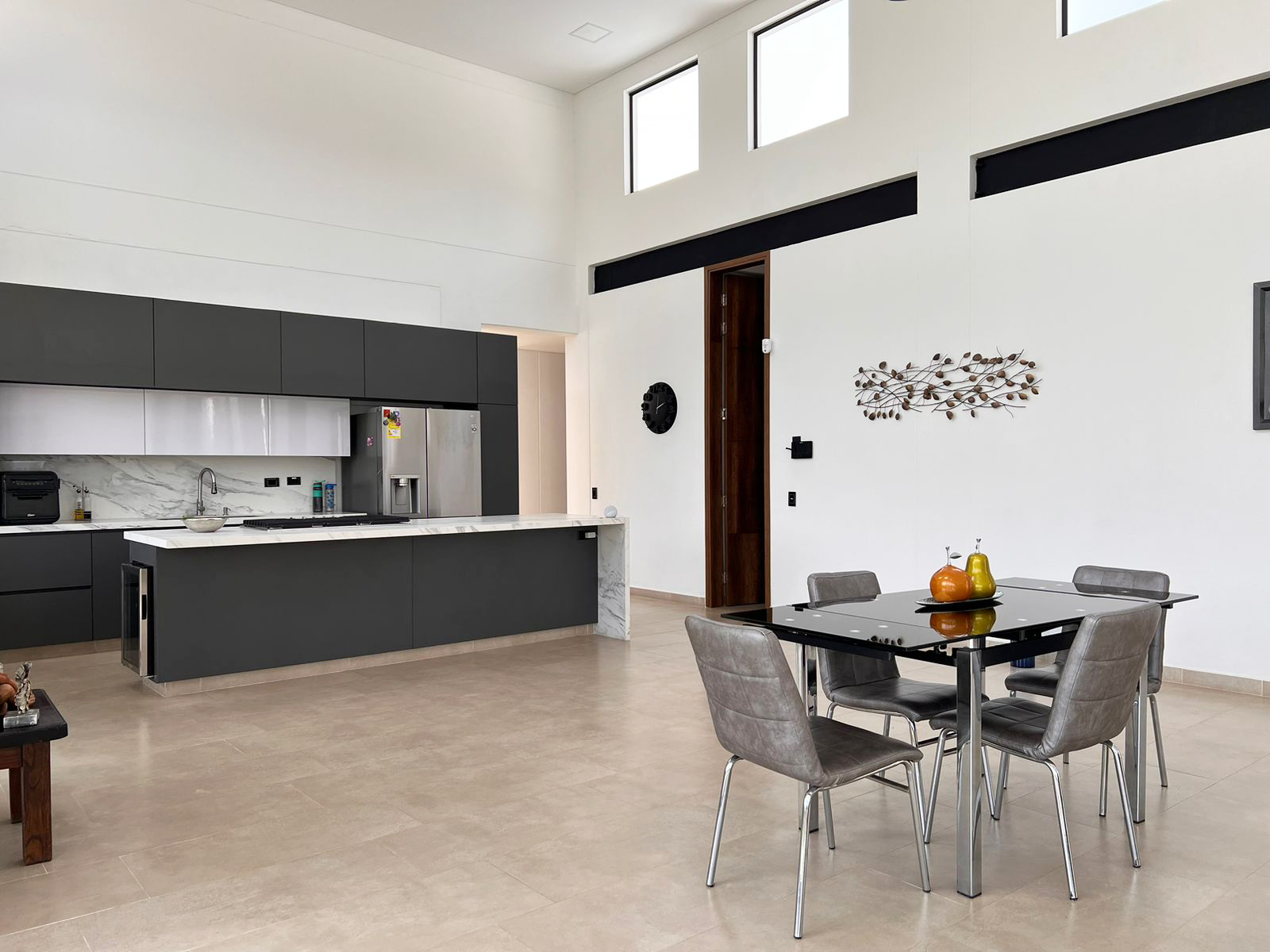Casa de 3 alcobas en venta en Llano Grande, Rionegro, 423 m² · foto 4 de 19