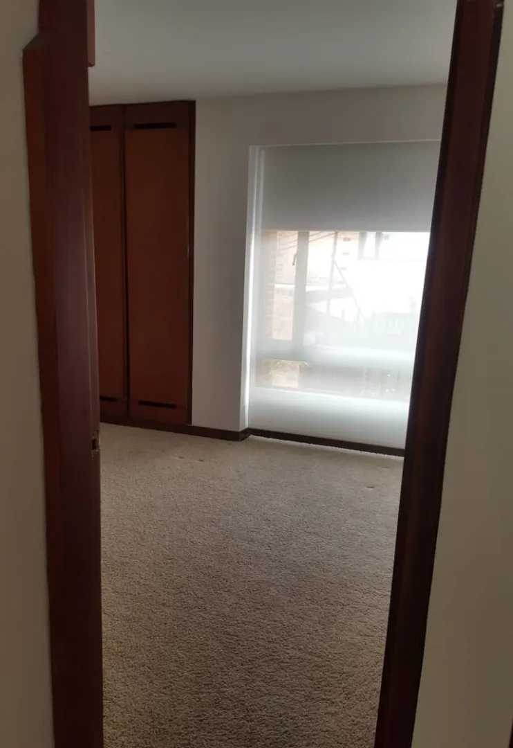 Apartamento en venta en Los Rosales, Bogotá · foto 6 de 21