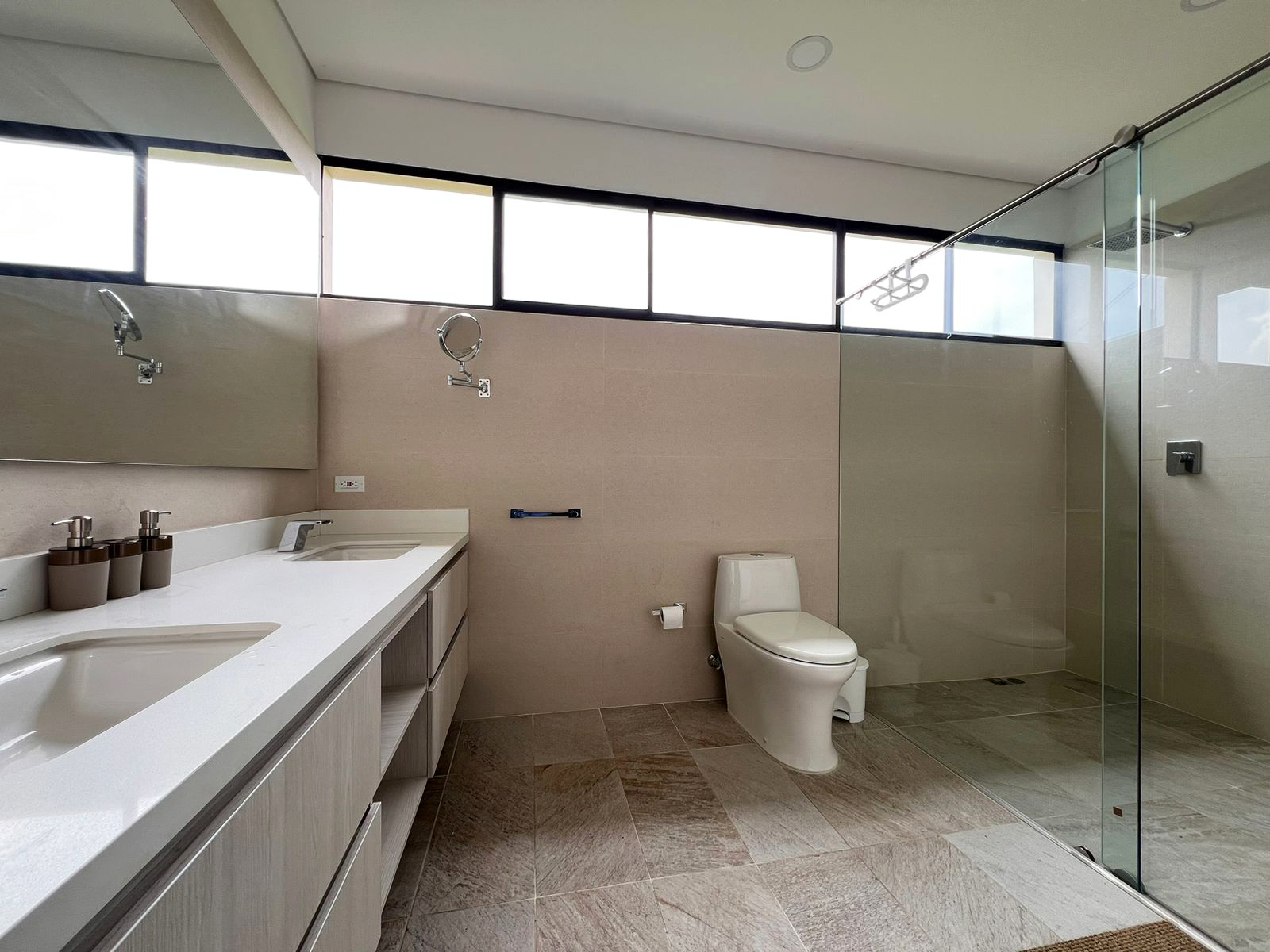 Casa de 3 alcobas en venta en El Carmen De Viboral, El Carmen de Viboral, 487 m² · foto 12 de 19