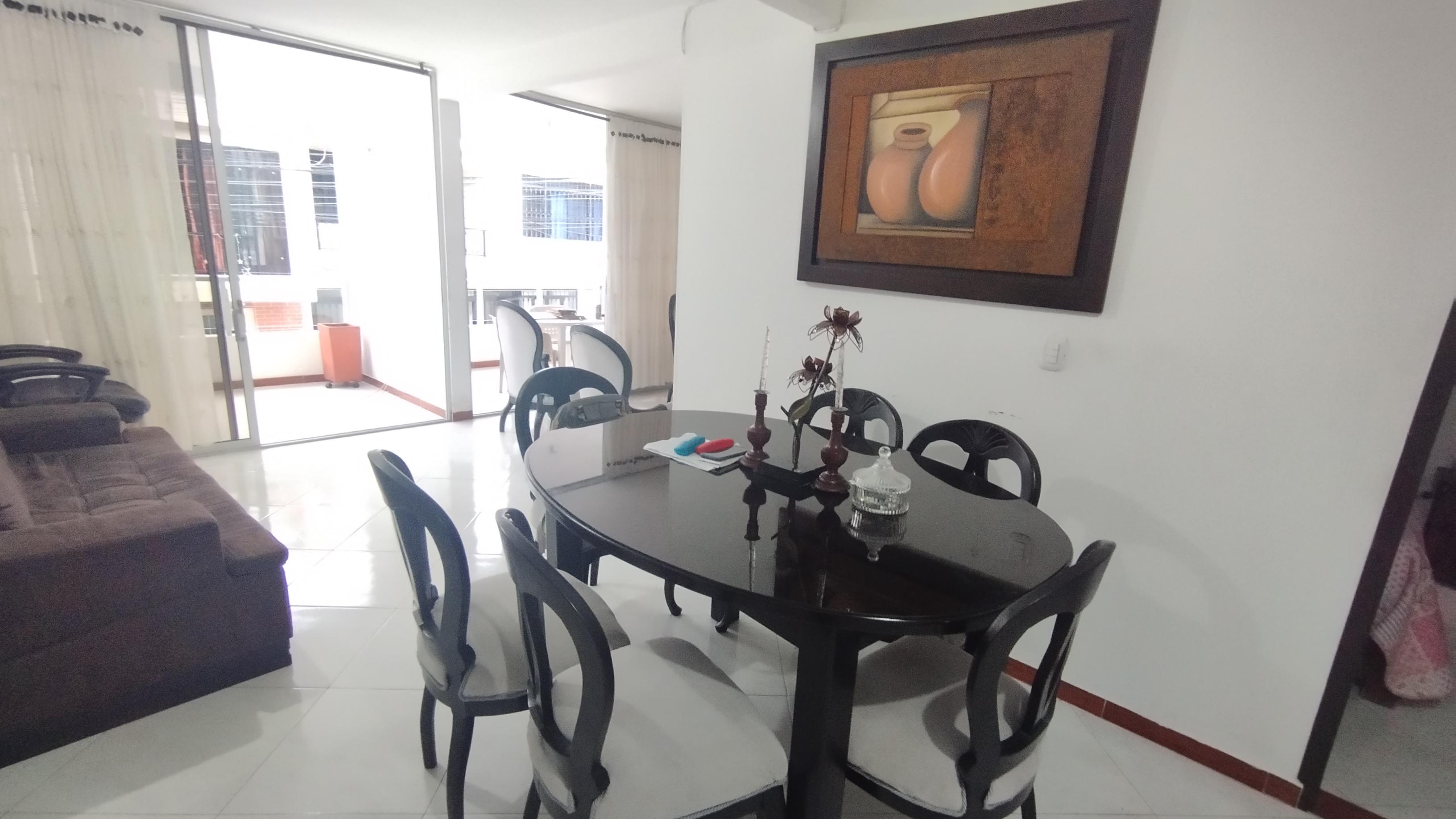 Casa de 6 alcobas en venta en Picaleña Y Mirolindo, Ibagué, 252 m² · foto 16 de 24