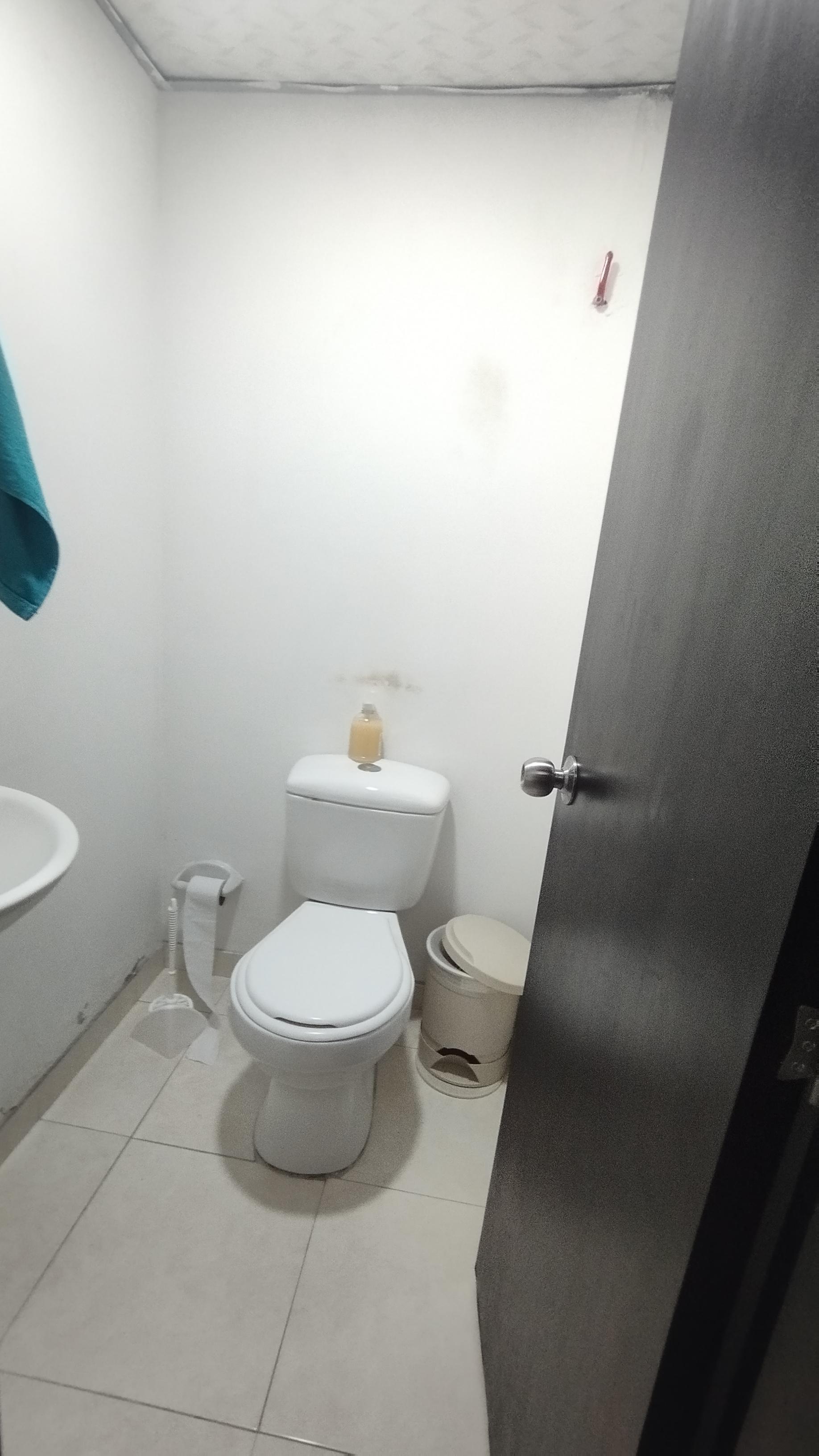 Casa de 6 alcobas en venta en Picaleña Y Mirolindo, Ibagué, 252 m² · foto 19 de 24