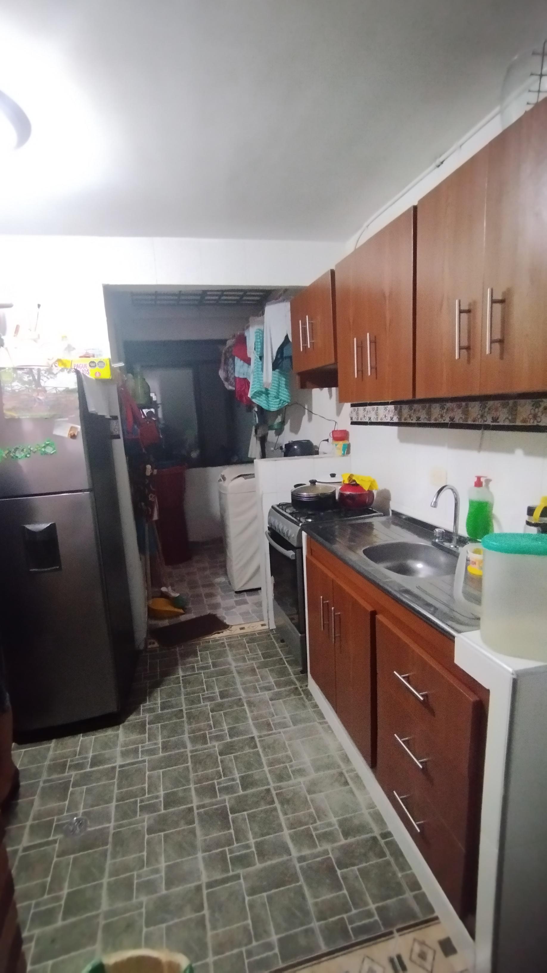 Casa de 6 alcobas en venta en Picaleña Y Mirolindo, Ibagué, 252 m² · foto 9 de 24