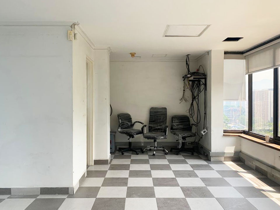 Oficina en arriendo en Manila, Medellín, 70 m² · foto 6 de 11