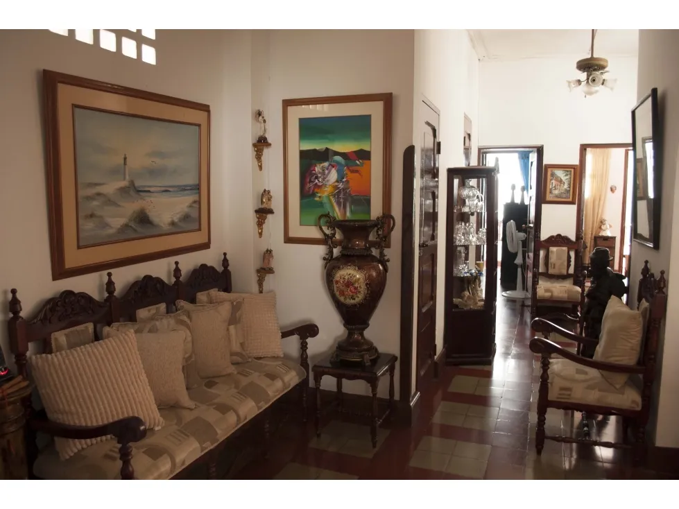 Edificio en venta en El Centro, Cartagena, 711 m² · foto 3 de 10