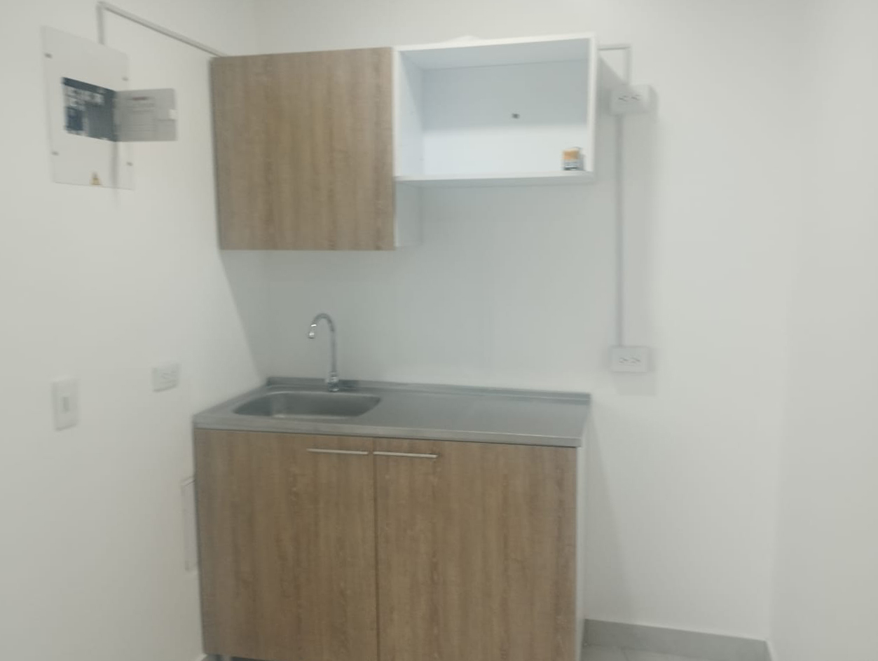Oficina en arriendo en Las Palmas, Envigado, 70 m² · foto 12 de 13