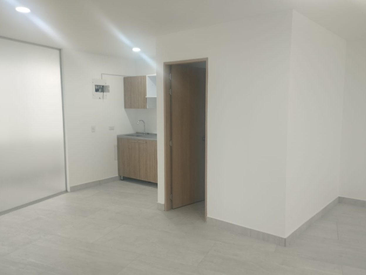 Oficina en arriendo en Las Palmas, Envigado, 70 m² · foto 5 de 13