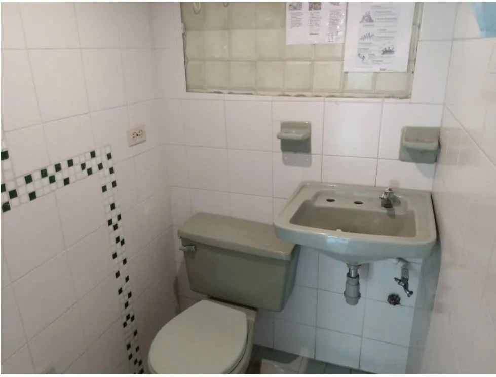Local en venta en El Centro, Cartagena, 109 m² · foto 11 de 13