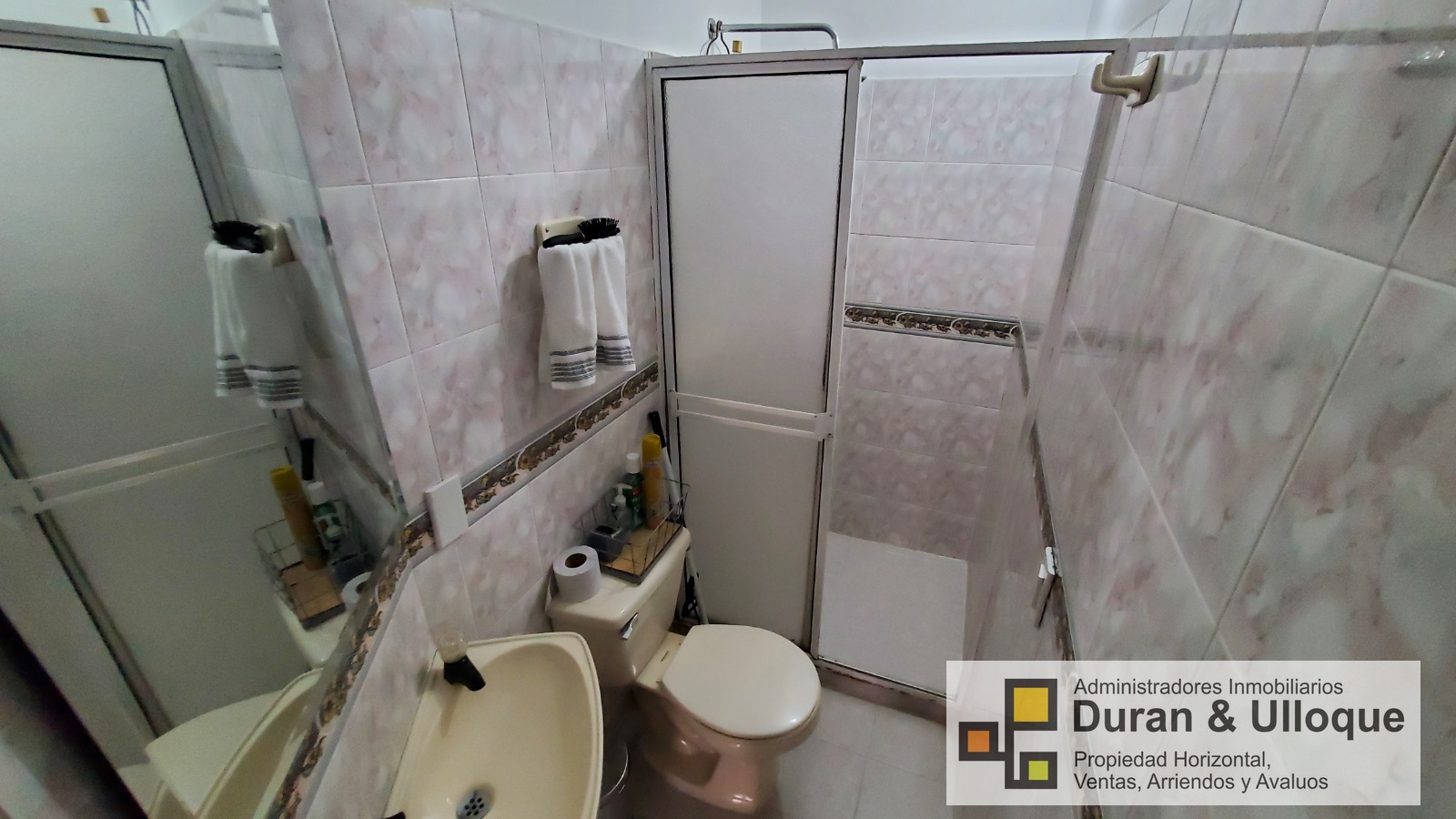 Casa de 8 alcobas en venta en Altos De Jardin, Bucaramanga, 251 m² · foto 19 de 24