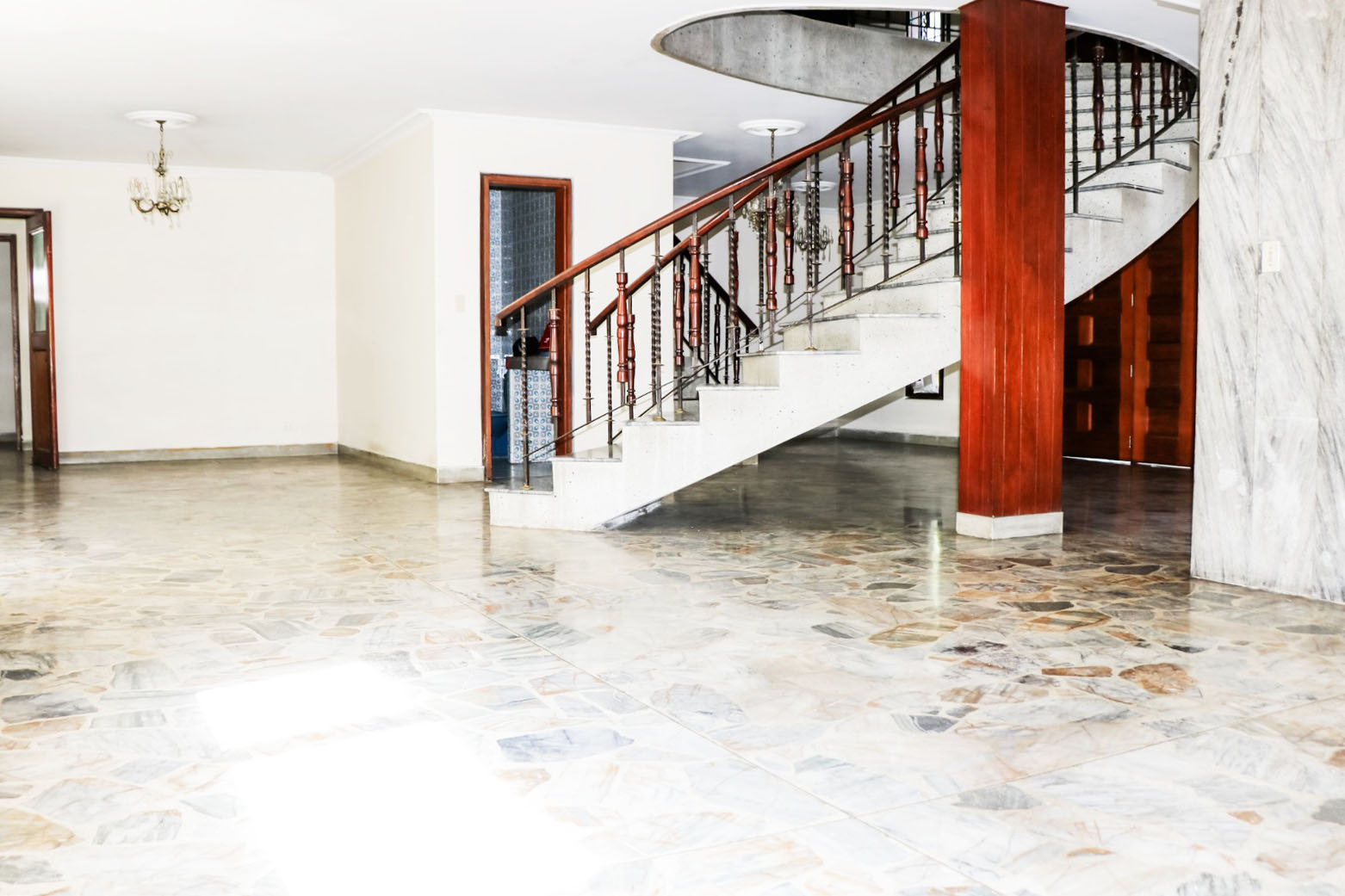 Local en arriendo en Santa Maria De Los Angeles, Medellín, 170 m² · foto 10 de 16