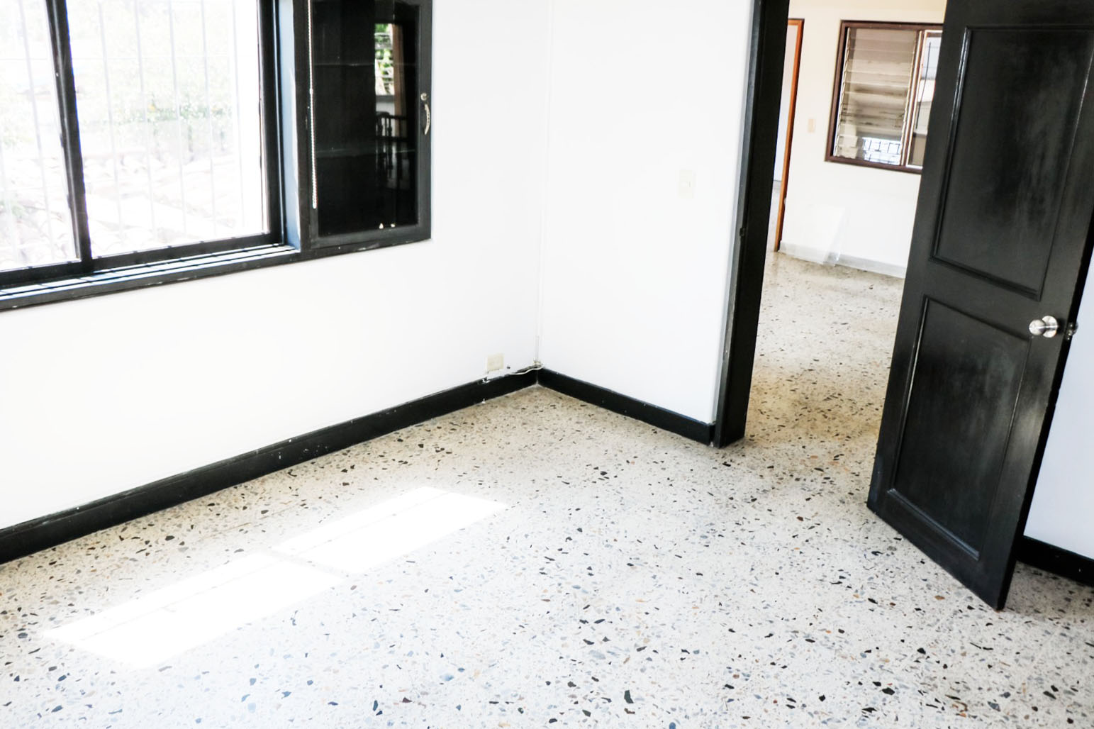 Local en arriendo en Santa Maria De Los Angeles, Medellín, 170 m² · foto 13 de 16