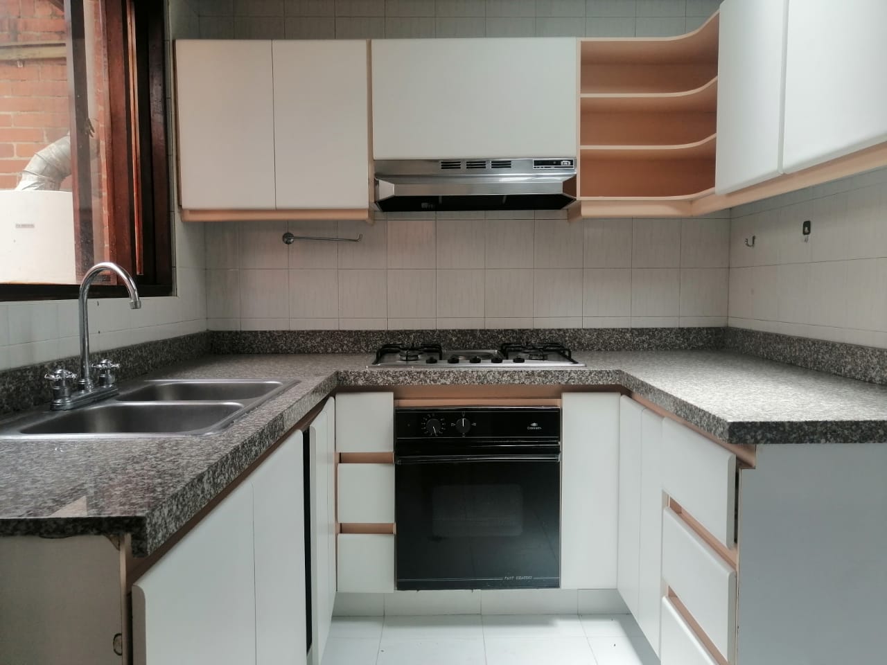 Casa en venta en Cedritos, Bogotá · foto 3 de 13