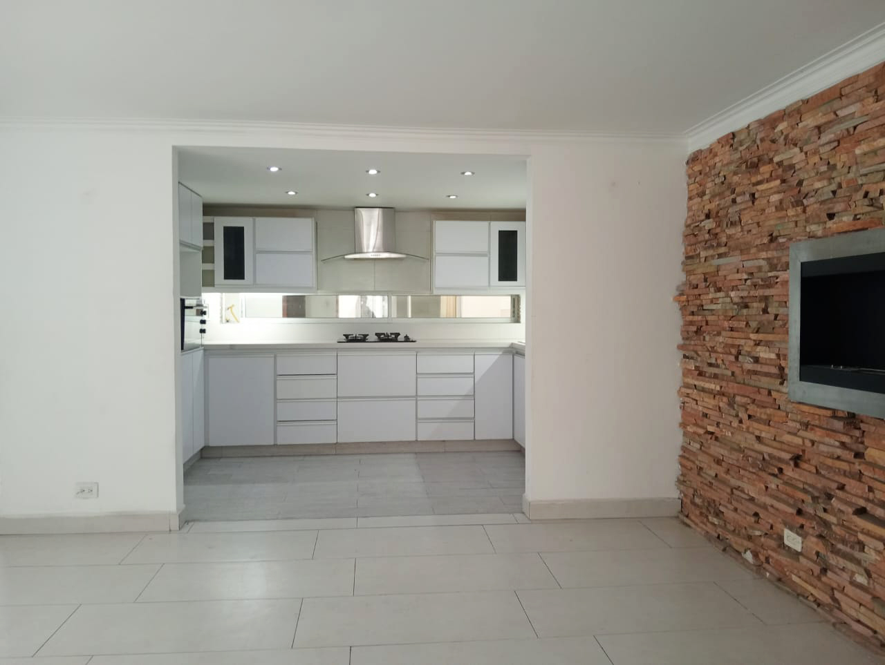 Apartamento en venta en Santa Teresita, Medellín · foto 2 de 19