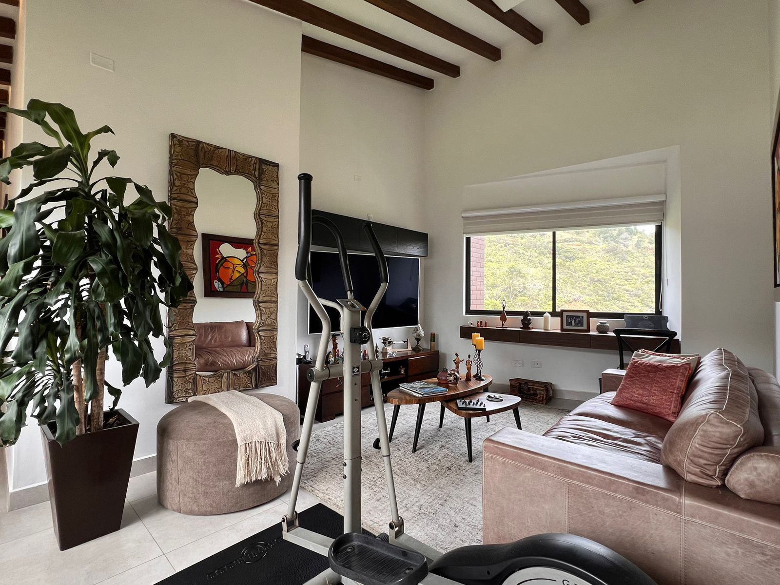 Casa de 3 alcobas en venta en Guarne, 374 m² · foto 2 de 19