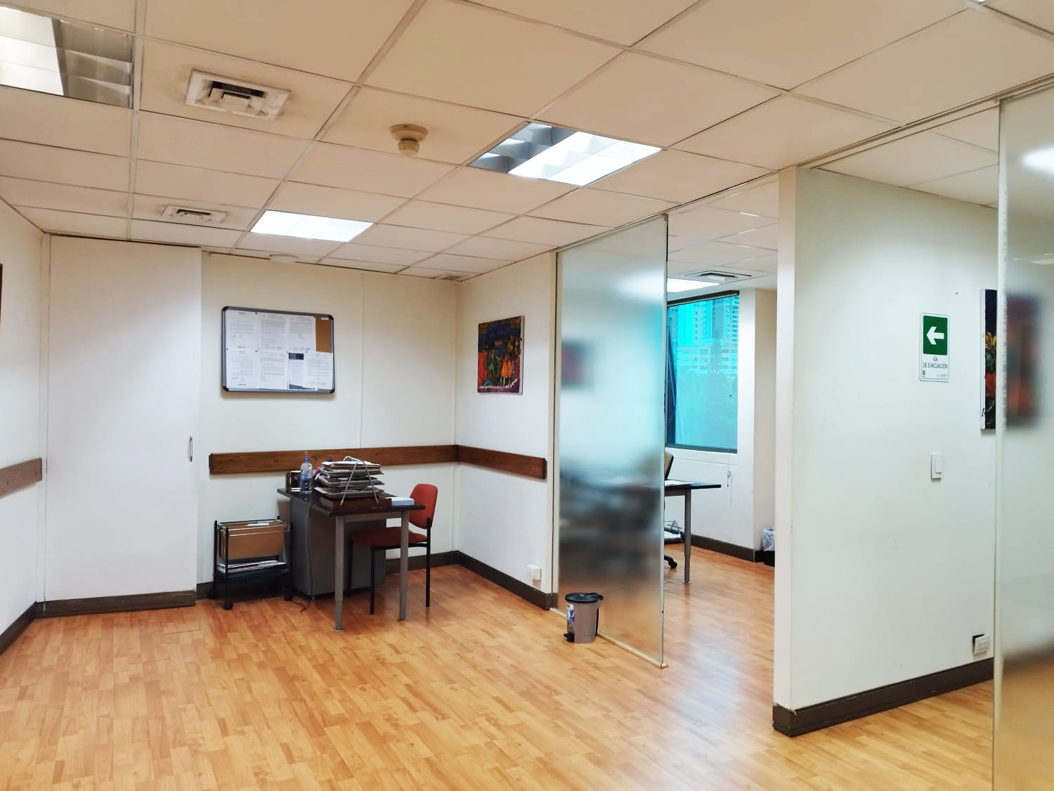 Oficina en arriendo en Patio Bonito, Medellín, 52 m² · foto 4 de 20