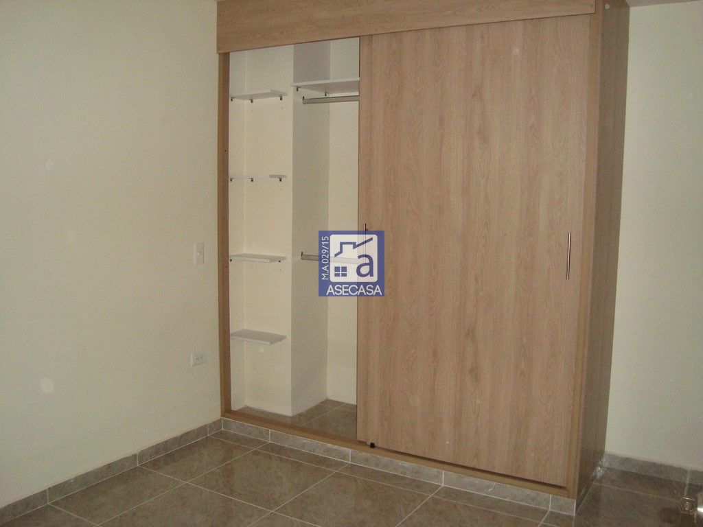 Apartamento de 3 alcobas en venta en El Carrizal, Girón, 58 m² · foto 10 de 21