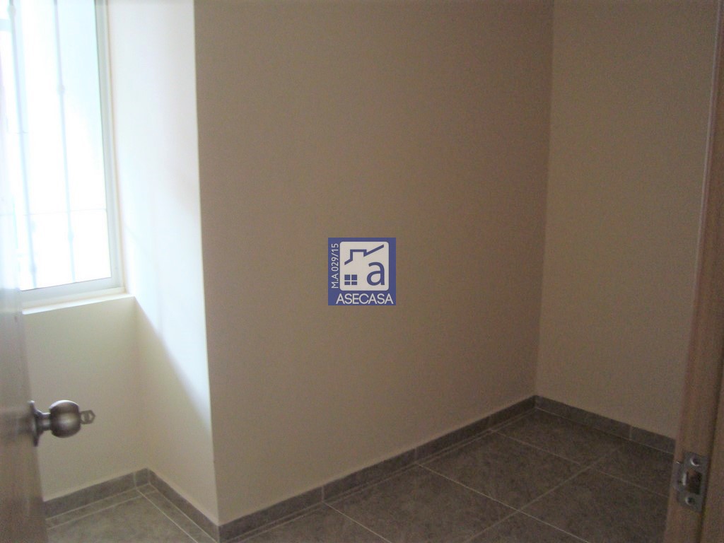 Apartamento de 3 alcobas en venta en El Carrizal, Girón, 58 m² · foto 11 de 21