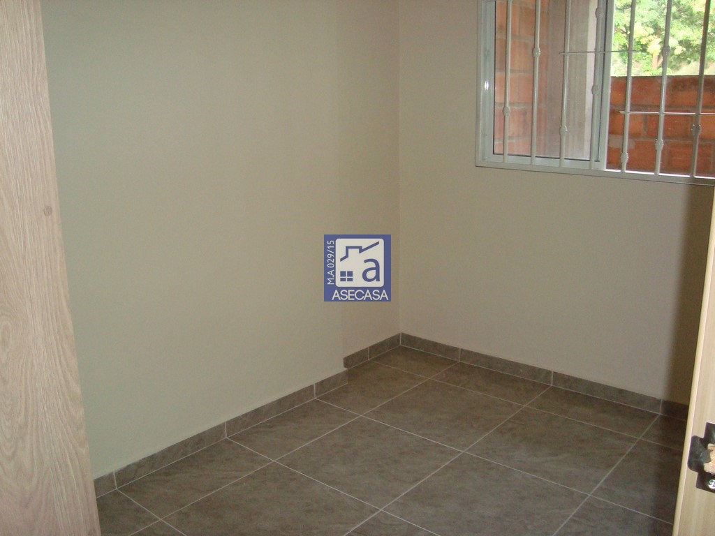 Apartamento de 3 alcobas en venta en El Carrizal, Girón, 58 m² · foto 16 de 21