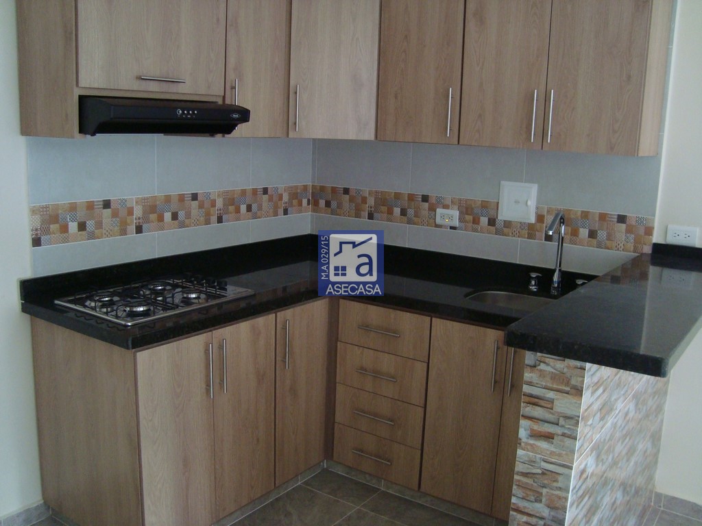 Apartamento de 3 alcobas en venta en El Carrizal, Girón, 58 m² · foto 7 de 21