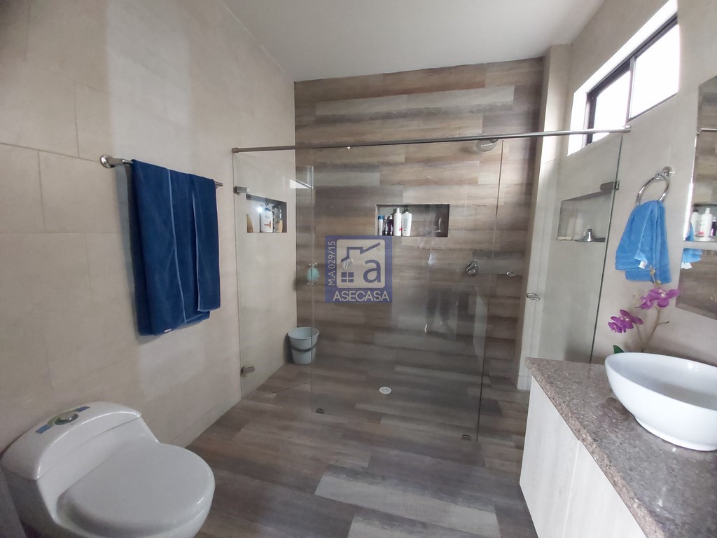Casa de 3 alcobas en venta en Casiano, Floridablanca, 750 m² · foto 24 de 24