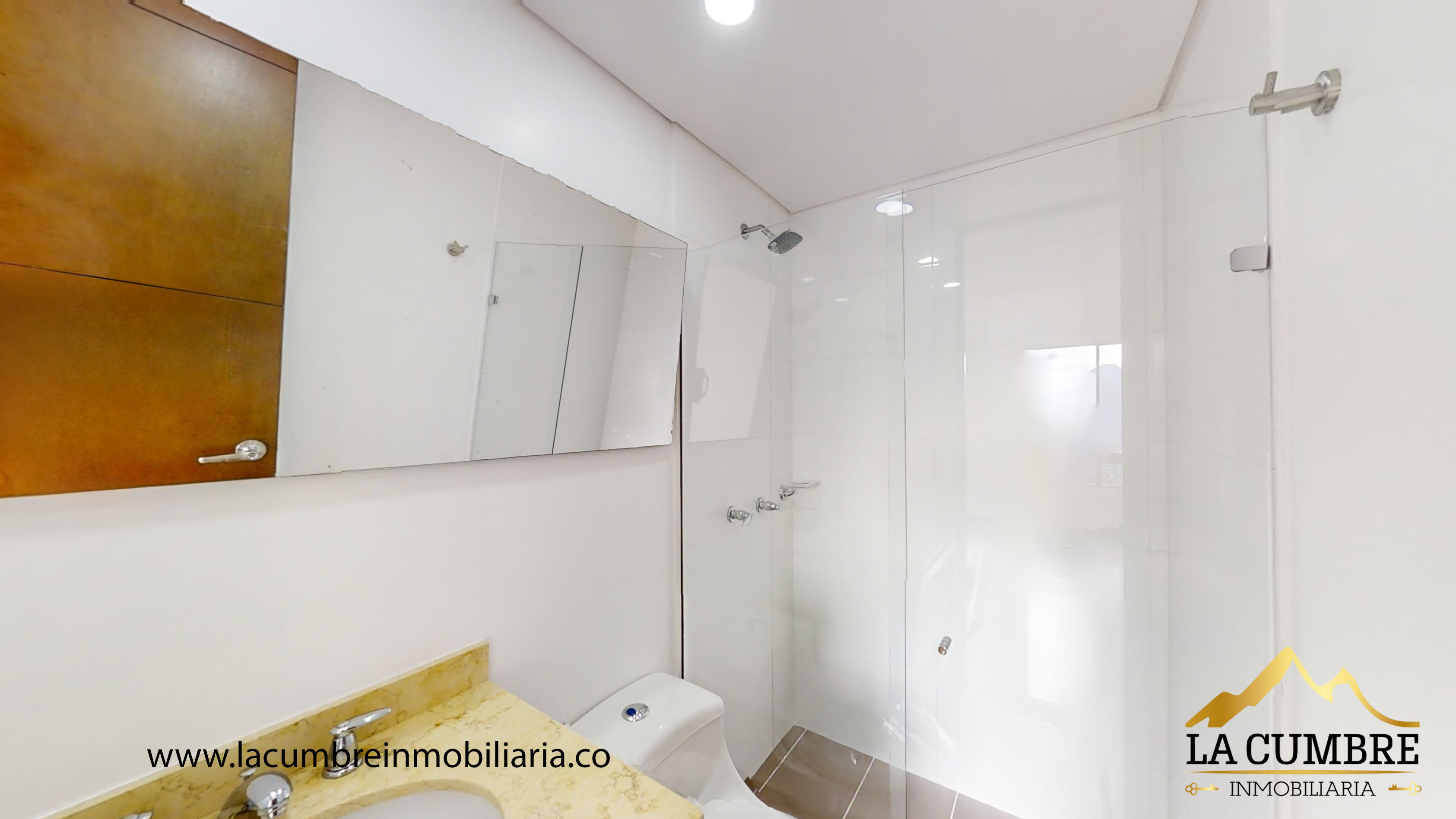 Apartamento de 3 alcobas en arriendo en Castropol, Medellín, 130 m² · foto 13 de 14