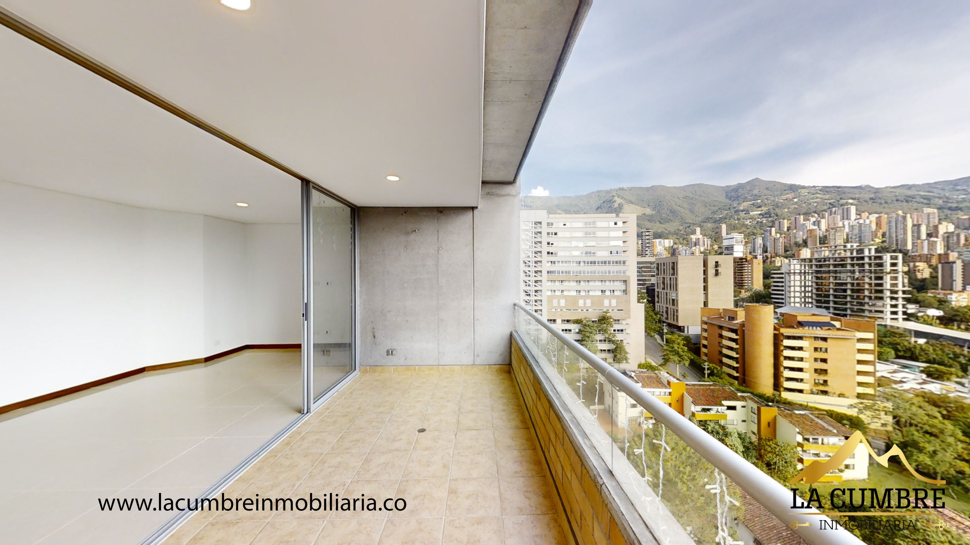Apartamento de 3 alcobas en arriendo en Castropol, Medellín, 130 m² · foto 4 de 14