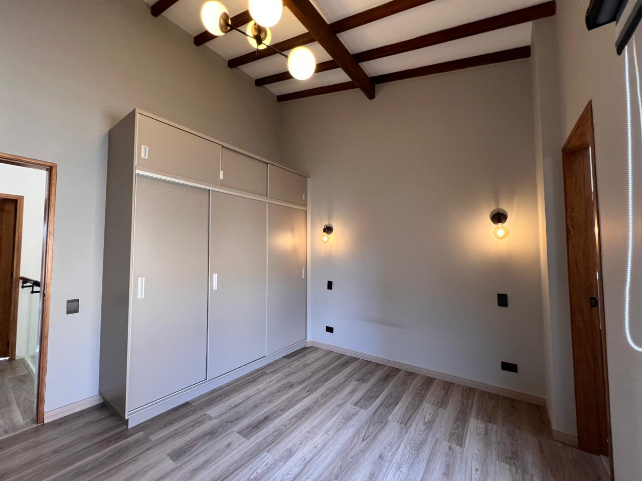 Casa de 4 alcobas en venta en El Porvenir, Rionegro, 230 m² · foto 5 de 19
