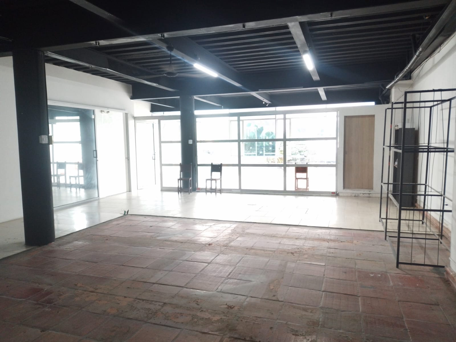 Bodega en arriendo en San Diego, Medellín, 460 m² · foto 11 de 17