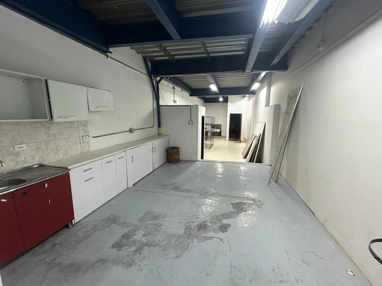 Bodega en arriendo en San Diego, Medellín, 460 m² · foto 15 de 17