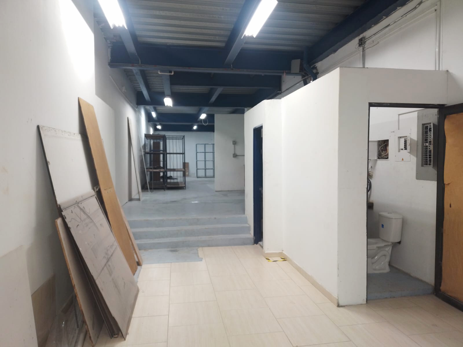 Bodega en arriendo en San Diego, Medellín, 460 m² · foto 4 de 17