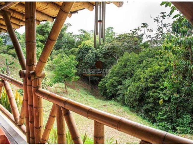 Casa de 3 alcobas en venta en San Vicente, Jamundí, 300 m² · foto 2 de 6