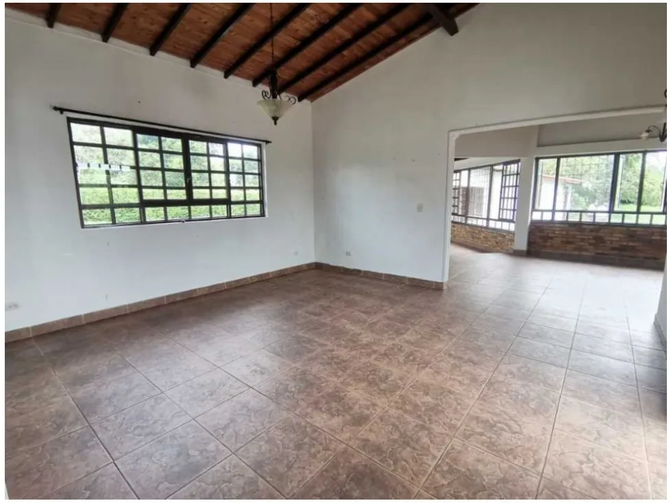 Casa de 5 alcobas en venta en Armenia, 320 m² · foto 16 de 24