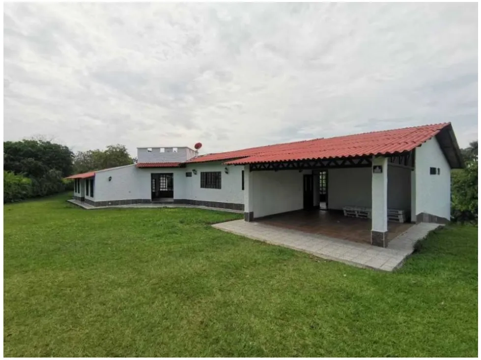 Casa de 5 alcobas en venta en Armenia, 320 m² · foto 2 de 24