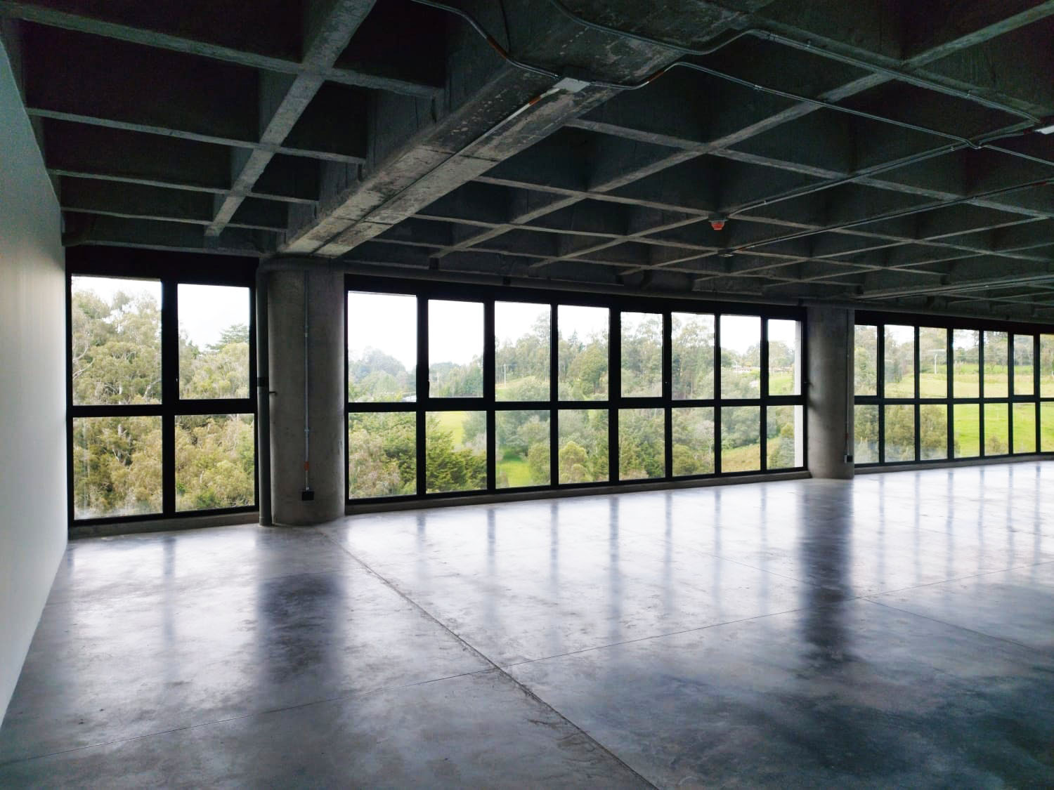 Oficina en arriendo en Vía Las Palmas, Envigado, 385 m² · foto 12 de 15