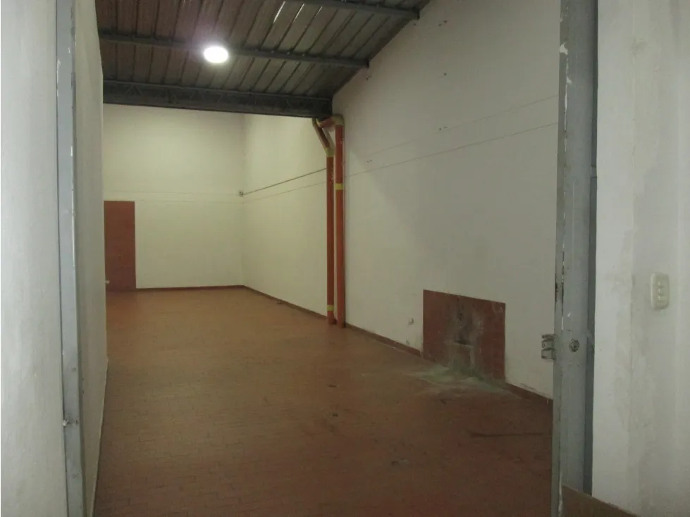 Bodega en venta en La Aurora, Bucaramanga, 315 m² · foto 4 de 24