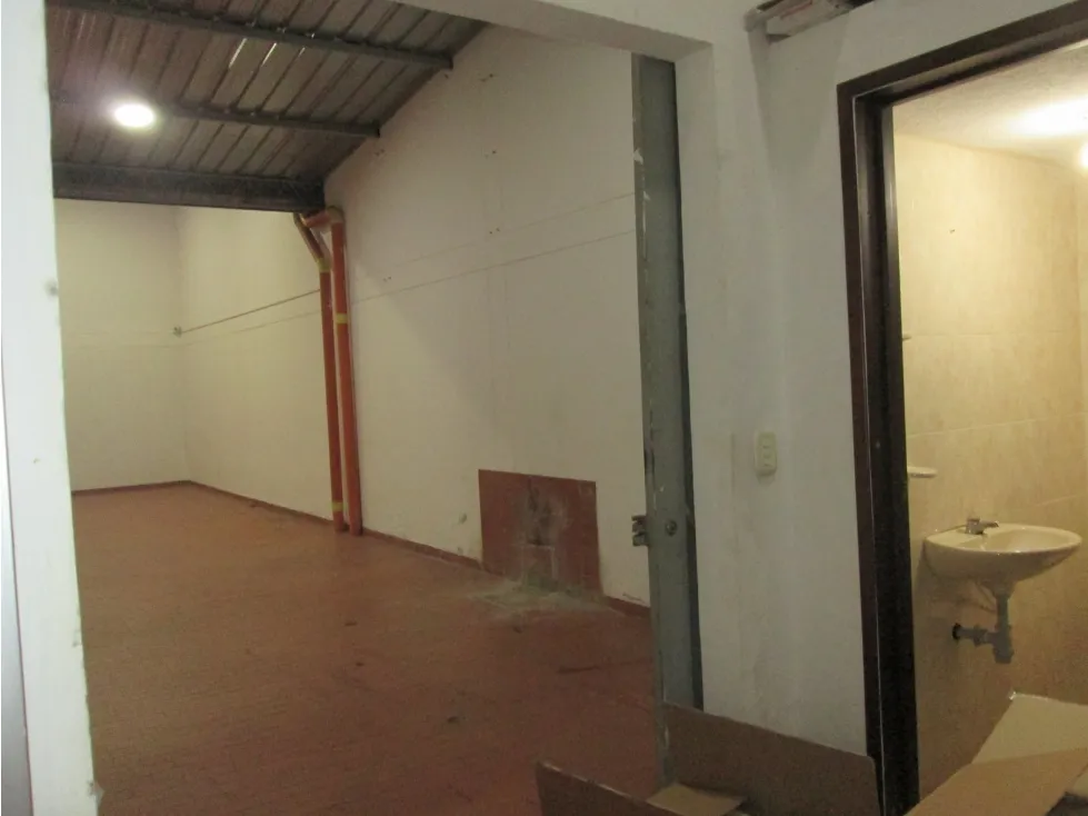 Bodega en venta en La Aurora, Bucaramanga, 315 m² · foto 5 de 24