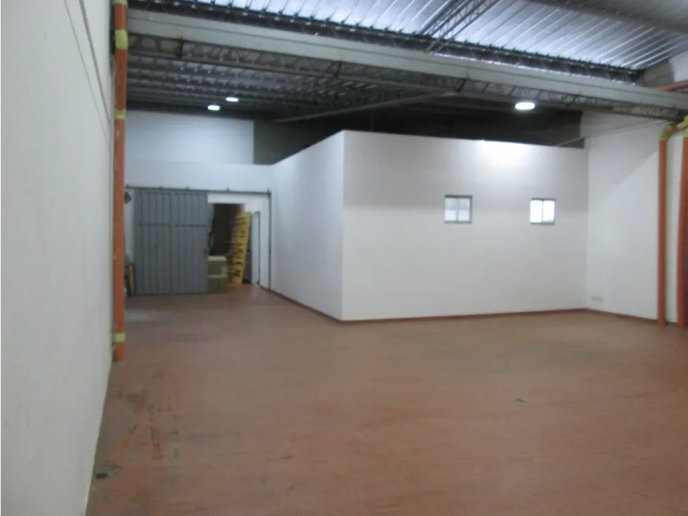 Bodega en venta en La Aurora, Bucaramanga, 315 m² · foto 22 de 24