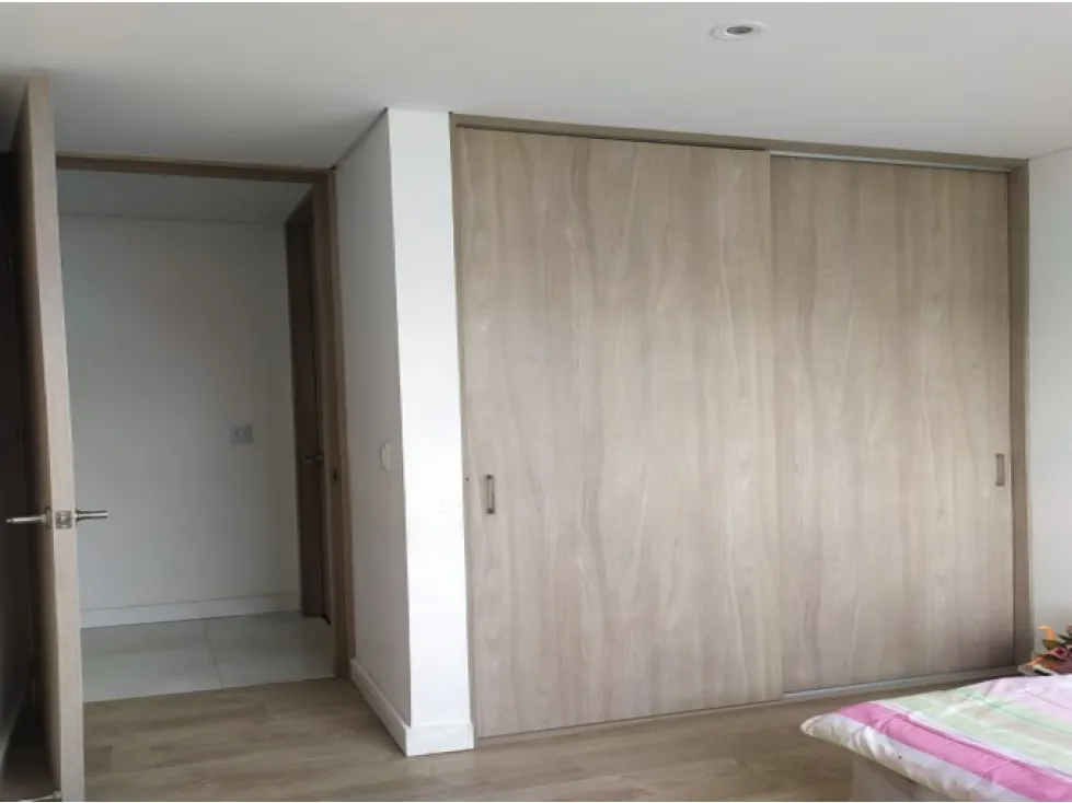 Apartamento de 3 alcobas en venta en Viviendas Del Sur, Medellín, 95 m² · foto 6 de 14