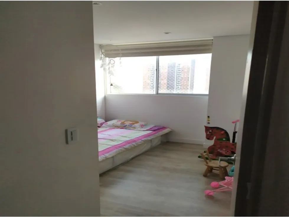 Apartamento de 3 alcobas en venta en Viviendas Del Sur, Medellín, 95 m² · foto 7 de 14