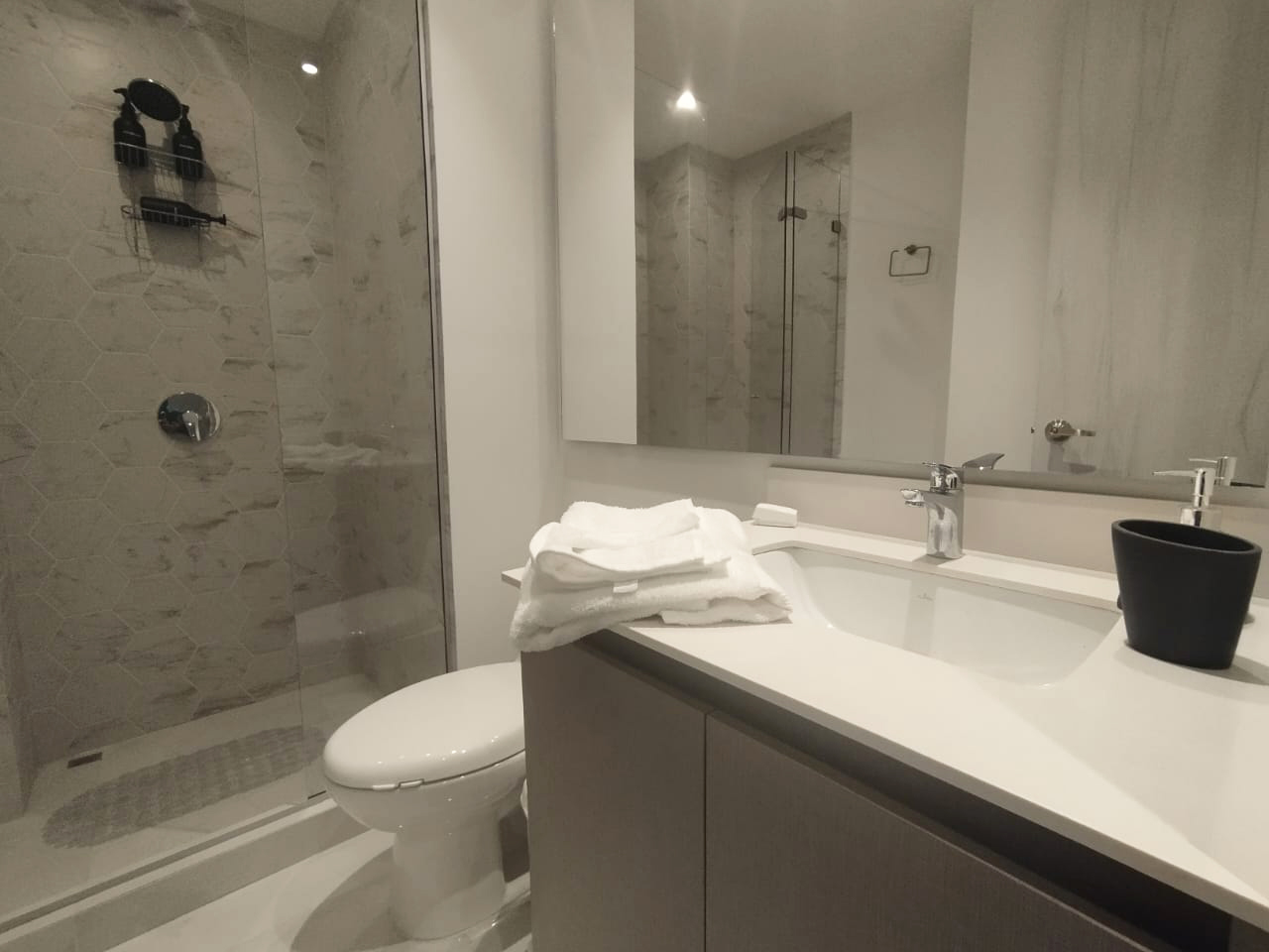Apartamento en arriendo en Castropol, Medellín · foto 14 de 15