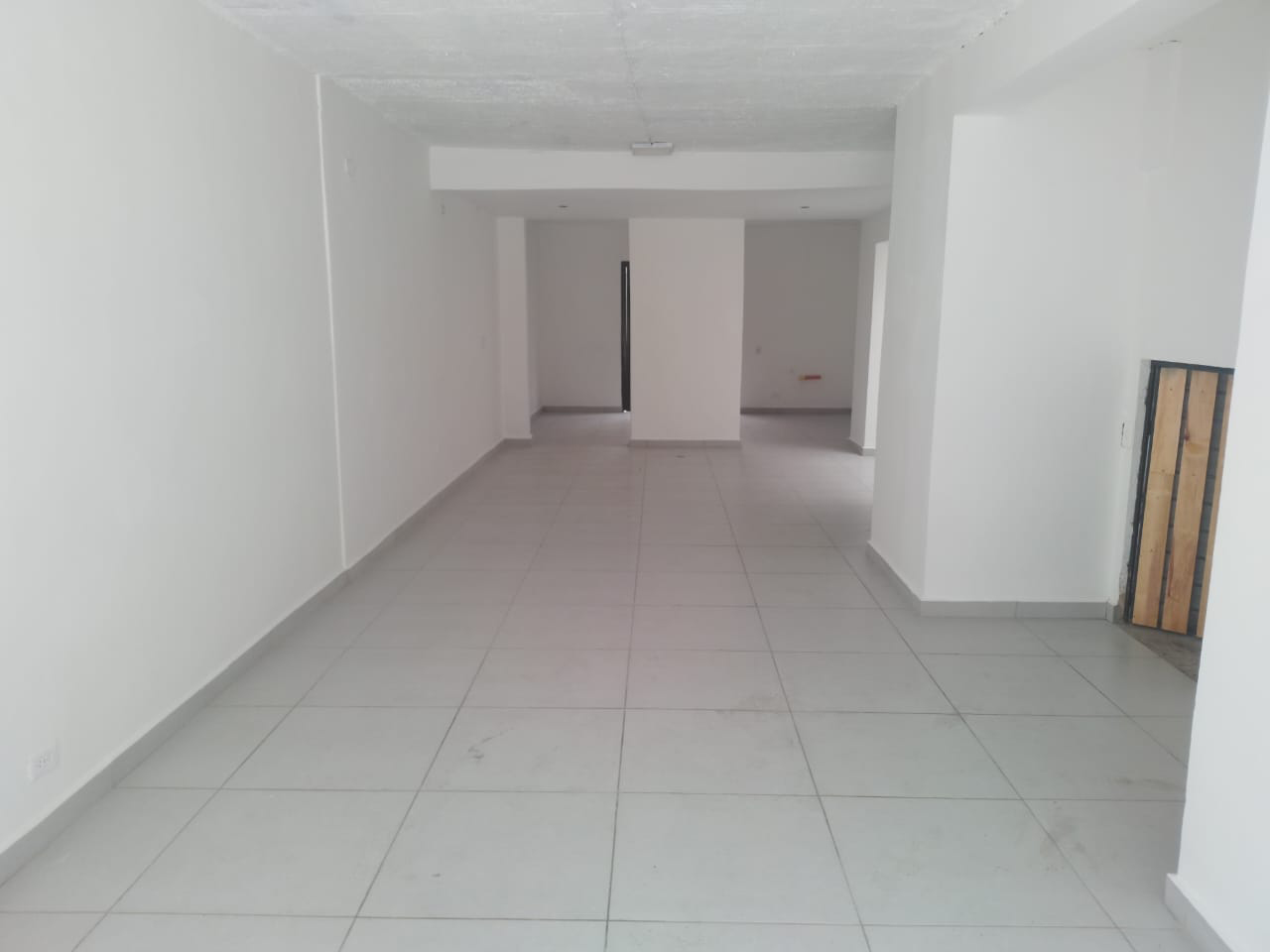 Local en arriendo en Belen Malibu, Medellín, 150 m² · foto 8 de 16