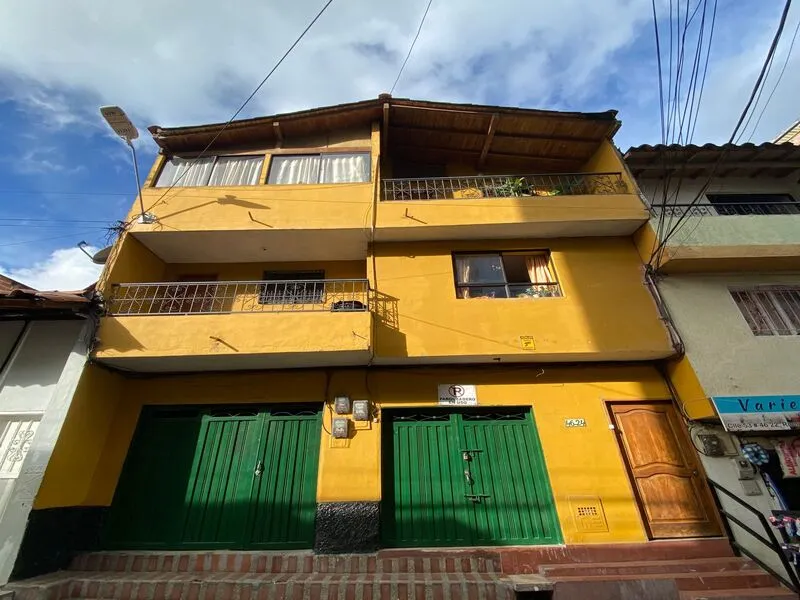 House in Centro (240 m²)