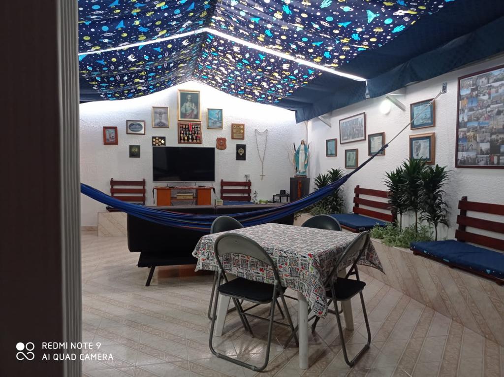 Casa de 3 alcobas en venta en Ub Los Geranios, Chía, 184 m² · foto 2 de 17