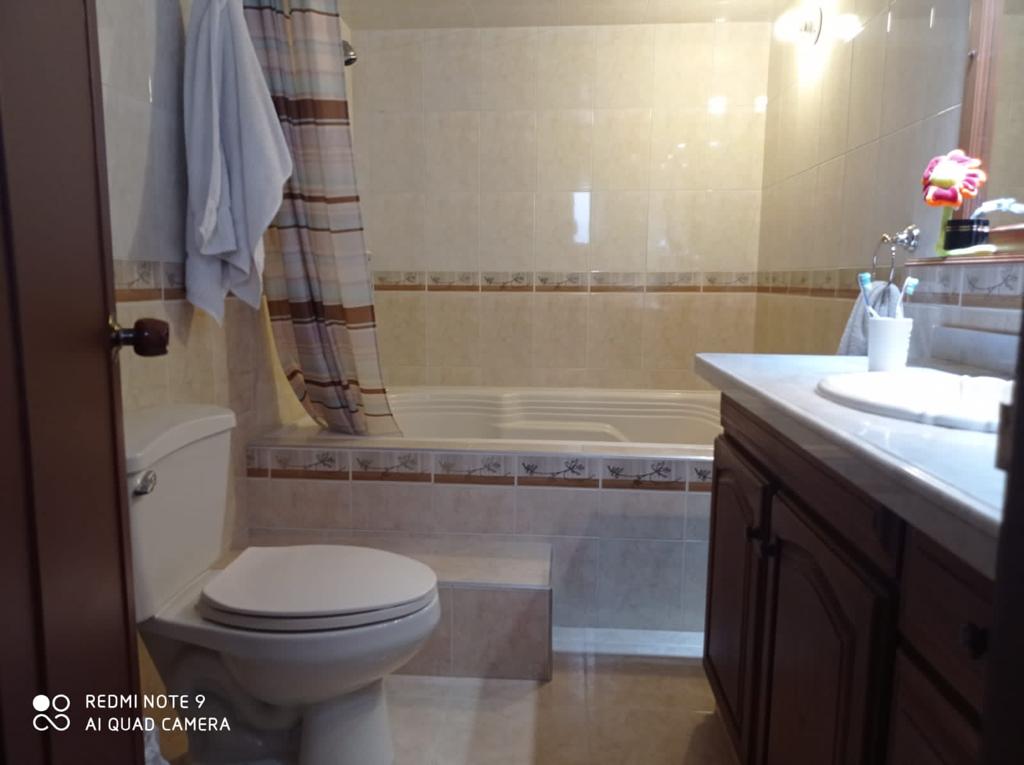 Casa de 3 alcobas en venta en Ub Los Geranios, Chía, 184 m² · foto 10 de 17