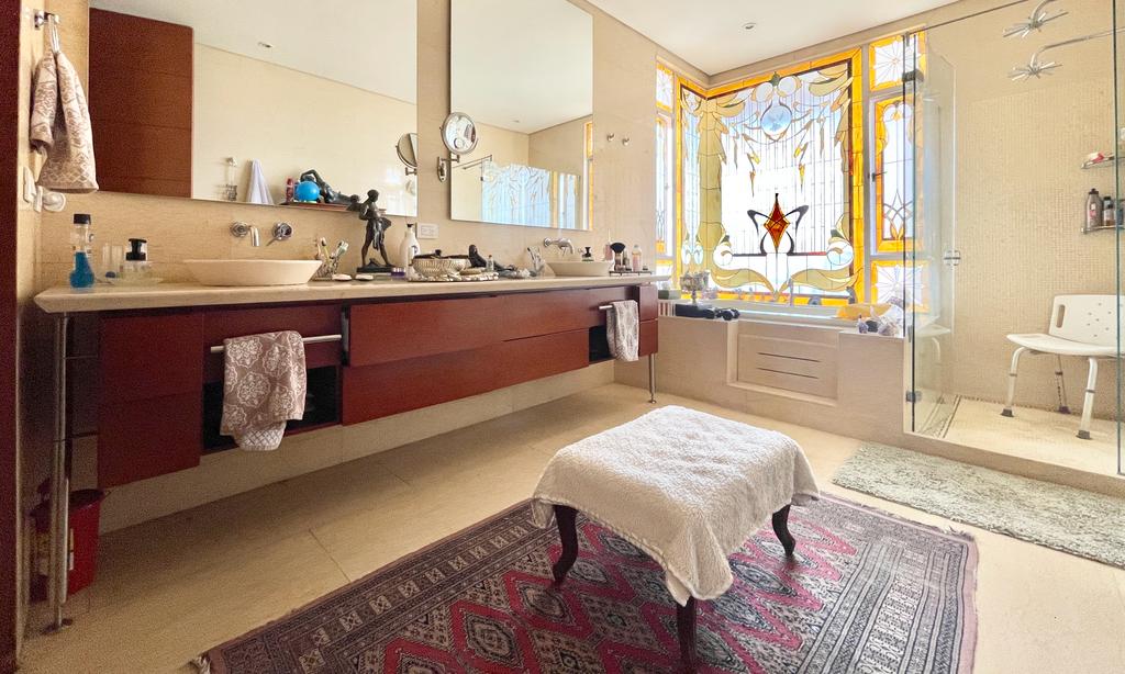 Apartamento de 4 alcobas en venta en Los Rosales, Bogotá, 467 m² · foto 19 de 23