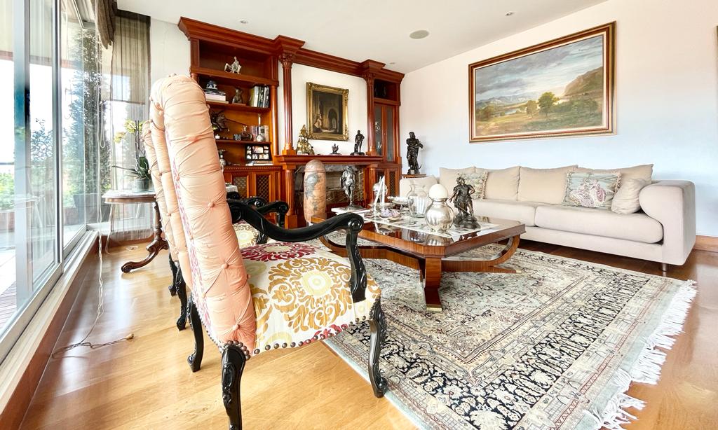 Apartamento de 4 alcobas en venta en Los Rosales, Bogotá, 467 m² · foto 6 de 23