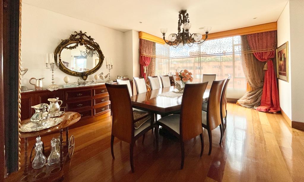 Apartamento de 4 alcobas en venta en Los Rosales, Bogotá, 467 m² · foto 9 de 23